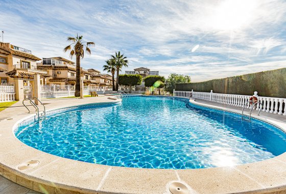 Reventa - Chalet Independiente - La Zenia - Villas San Jose