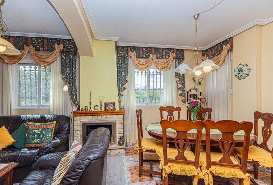 Reventa - Chalet Independiente - La Zenia - Villas San Jose