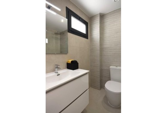 Nueva construcción  - Apartamento - San Miguel de Salinas - Pueblo