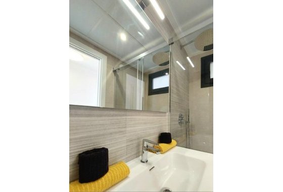 Nueva construcción  - Apartamento - San Miguel de Salinas - Pueblo