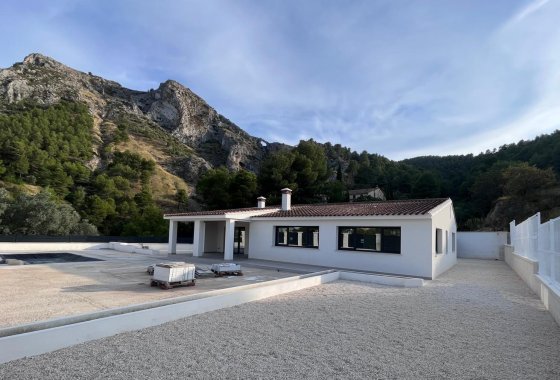 Nueva construcción  - Chalet Independiente - Penaguila - El Olivar
