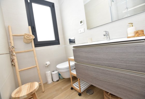 Reventa - Apartamento - Torrevieja - Los Balcones