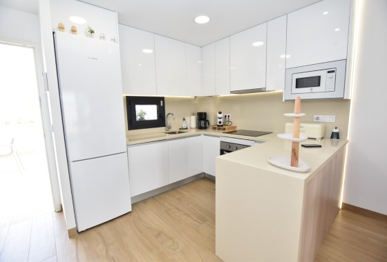 Reventa - Apartamento - Torrevieja - Los Balcones