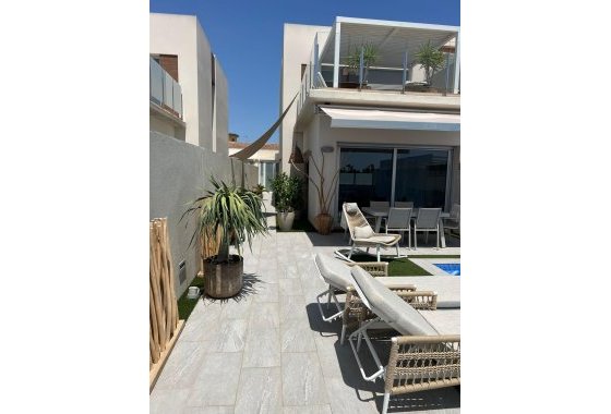 Reventa - Chalet Independiente - Daya Vieja