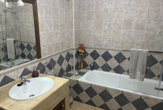 Reventa - Chalet Independiente - Algorfa