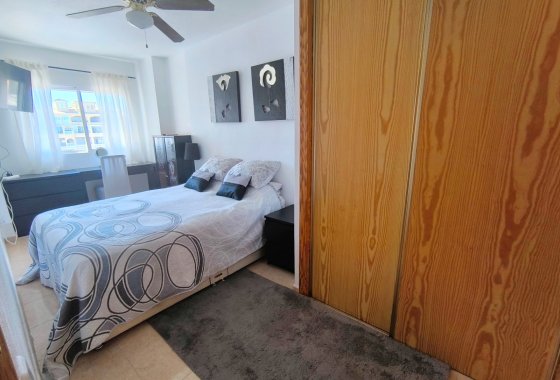 Re-Sale - Apartment - Almoradí