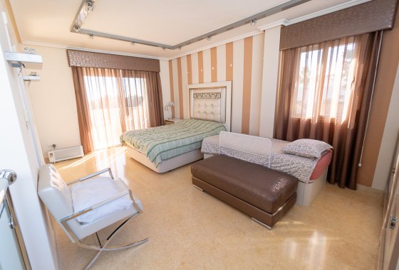 Reventa - Chalet Independiente - La Mata