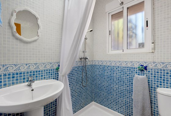 Reventa - Chalet Independiente - Jacarilla