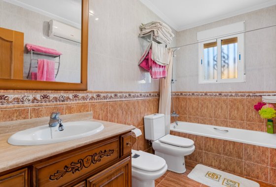 Reventa - Chalet Independiente - Jacarilla