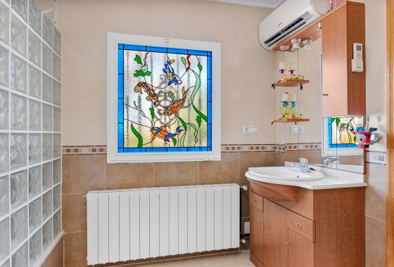 Reventa - Chalet Independiente - Jacarilla