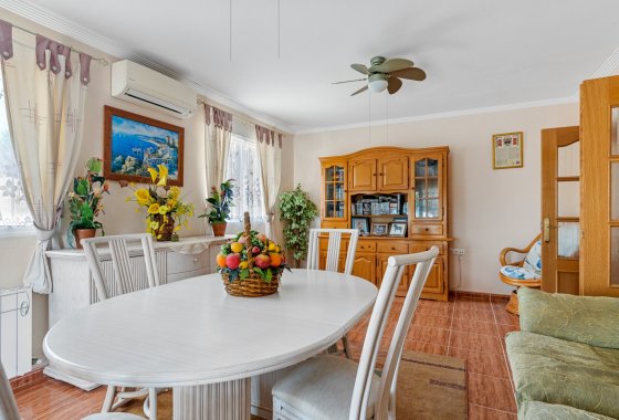 Reventa - Chalet Independiente - Jacarilla