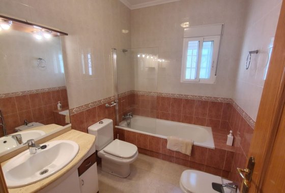 Reventa - Chalet Independiente - Bigastro