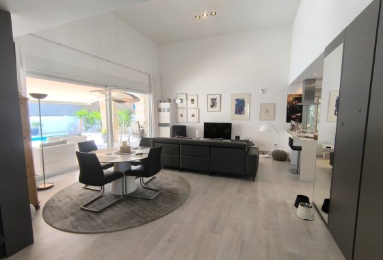 Re-Sale - Detached Villa - Algorfa