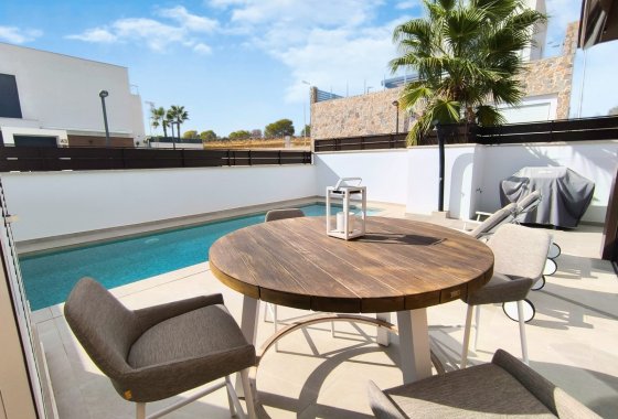 Re-Sale - Semi - Detached Villa - Algorfa