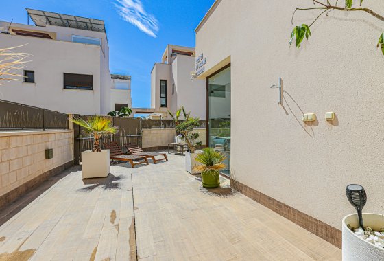 Reventa - Chalet Independiente - Ciudad Quesada