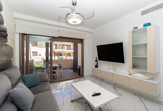 Reventa - Apartamento - Mil Palmeras - Beach