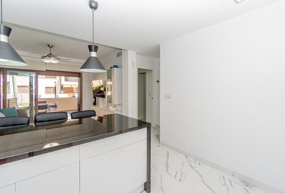 Reventa - Apartamento - Mil Palmeras - Beach