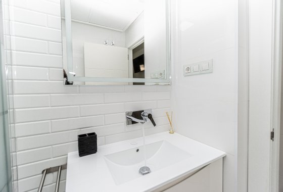 Reventa - Apartamento - Mil Palmeras - Beach