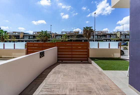 Reventa - Apartamento - Mil Palmeras - Beach