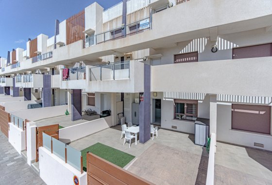 Reventa - Apartamento - Mil Palmeras - Beach
