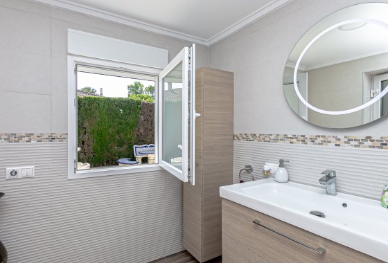 Reventa - Chalet Independiente - Campoamor - Lomas de Don Juan