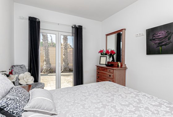 Reventa - Chalet Independiente - Campoamor - Lomas de Don Juan