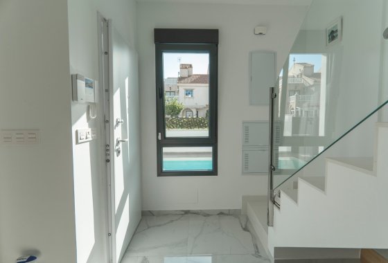 Reventa - Chalet Independiente - Torrevieja - La Florida