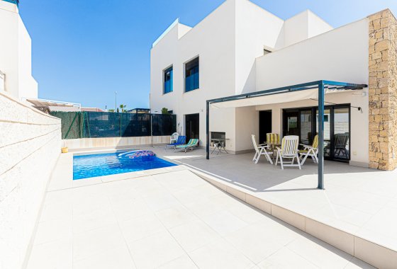 Reventa - Chalet Independiente - Ciudad Quesada