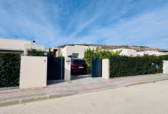 Re-Sale - Detached Villa - Algorfa