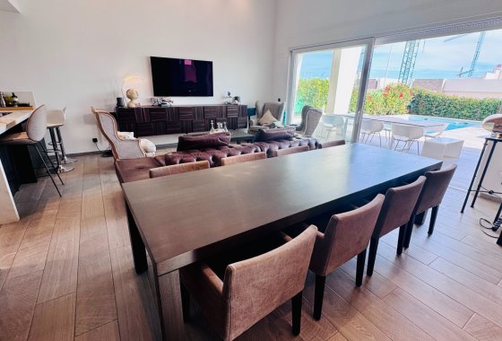 Re-Sale - Detached Villa - Algorfa