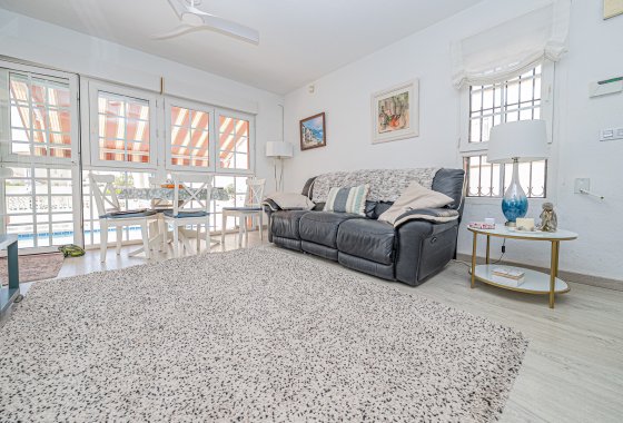 Reventa - Chalet Independiente - Playa Flamenca - Montilla