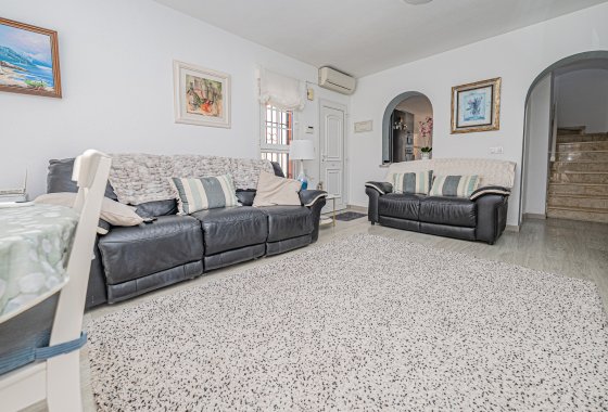 Reventa - Chalet Independiente - Playa Flamenca - Montilla