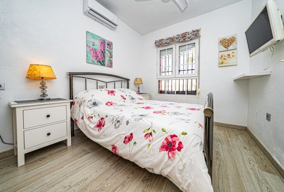 Reventa - Chalet Independiente - Playa Flamenca - Montilla