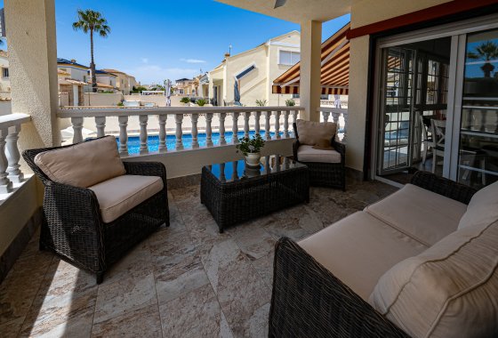 Reventa - Chalet Independiente - Playa Flamenca - Montilla