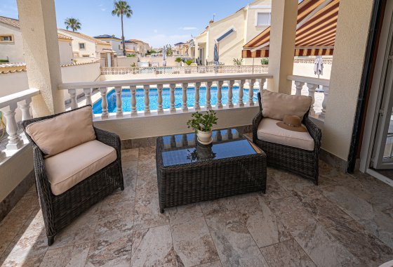 Reventa - Chalet Independiente - Playa Flamenca - Montilla