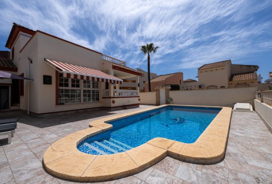 Reventa - Chalet Independiente - Playa Flamenca - Montilla