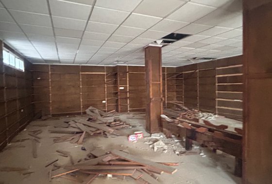 Reventa - Commercial (6) - Jacarilla