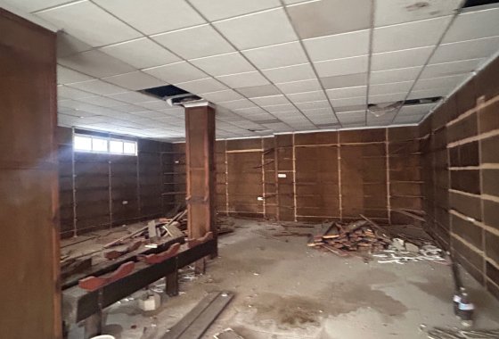 Reventa - Commercial (6) - Jacarilla