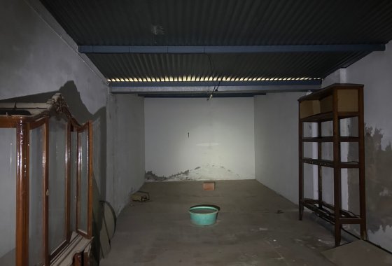 Reventa - Commercial (6) - Jacarilla