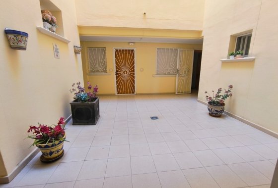Re-Sale - Apartment - Algorfa