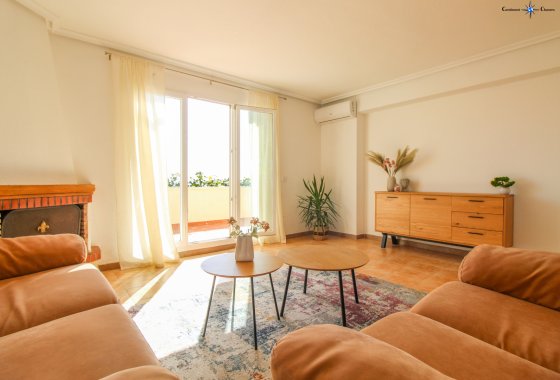 Re-Sale - Apartment - Punta Prima - Beachside