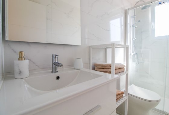 Re-Sale - Apartment - Punta Prima - Beachside