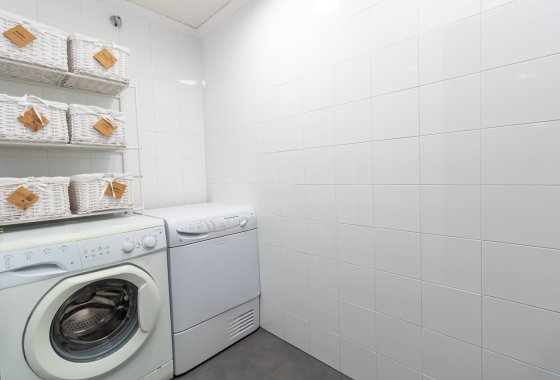 Re-Sale - Apartment - Torrevieja - Beach