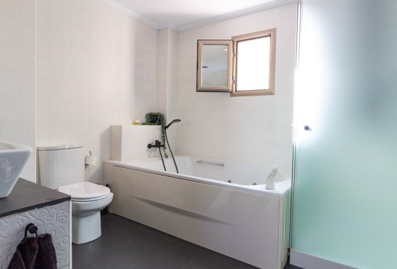 Re-Sale - Apartment - Torrevieja - Beach