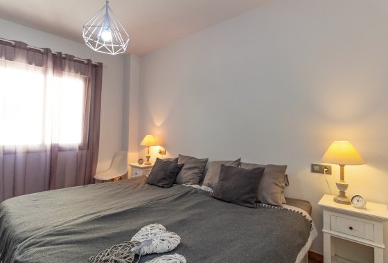 Re-Sale - Apartment - Torrevieja - Beach