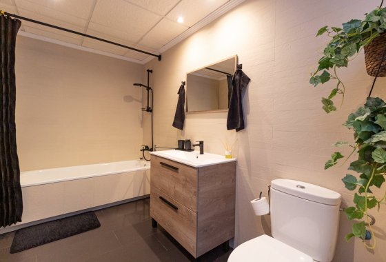 Re-Sale - Apartment - Torrevieja - Beach