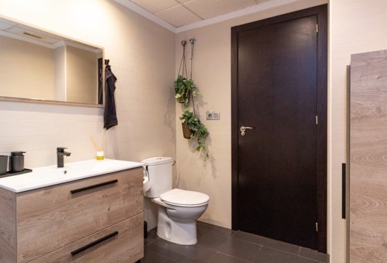 Re-Sale - Apartment - Torrevieja - Beach