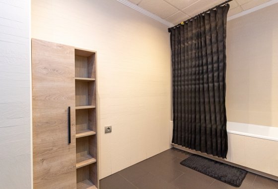 Re-Sale - Apartment - Torrevieja - Beach