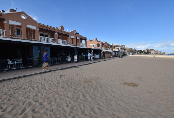 Re-Sale - Terraced house / Townhouse - Torrevieja - La Mata