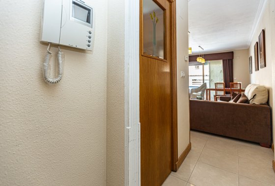 Re-Sale - Apartment - Torrevieja - Beach